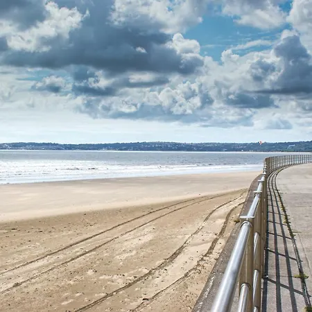 Coastal City Rooms - Waterfront Swansea Exterior photo